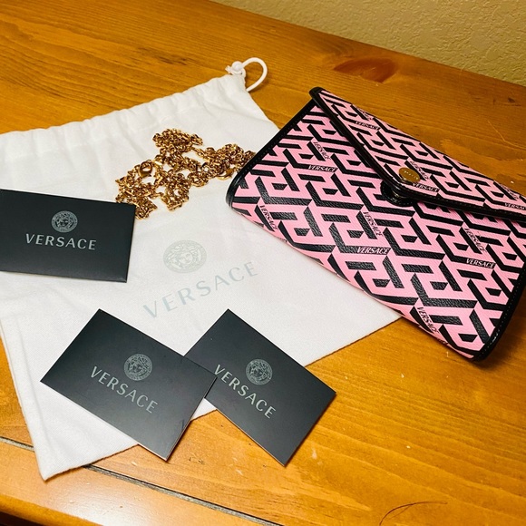 🎉 SALE 🎉 NEW Versace Pink La Greca Signature Coated Canvas Chain Crossbody Bag - Picture 17 of 17